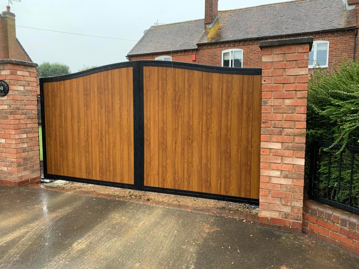 Electric Gate (Fernhill) — installation by Complete Gate Automation
