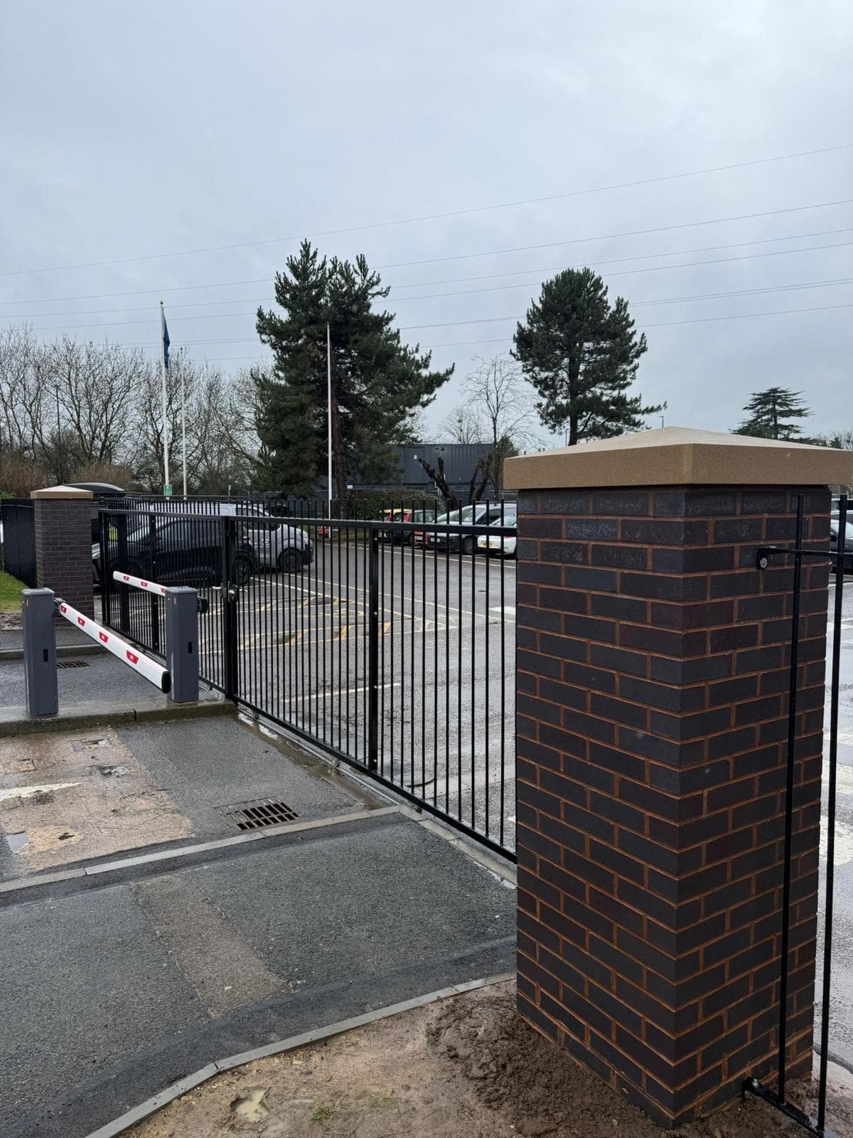 sector commercial — installation by Complete Gate Automation